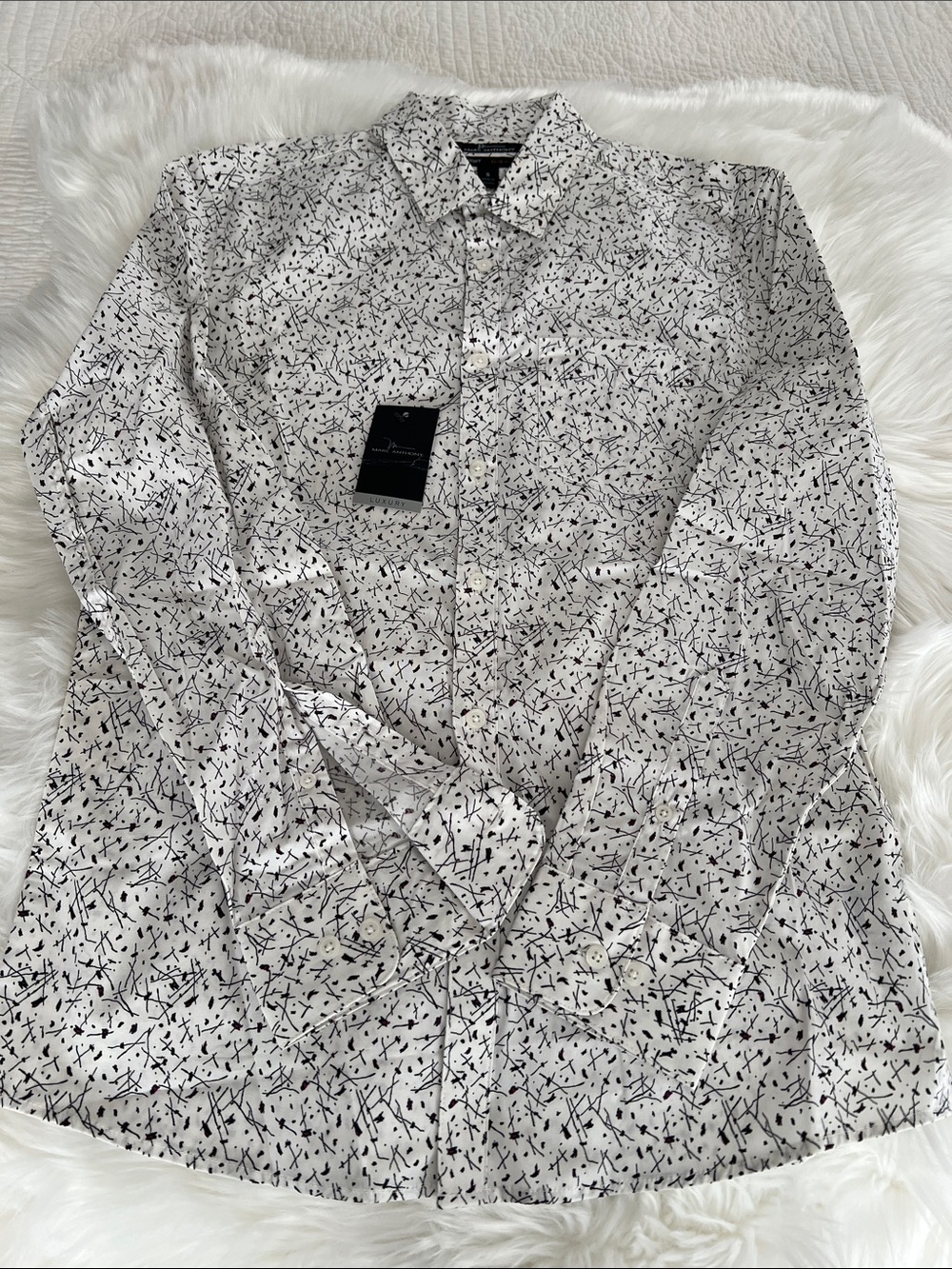 Marc Anthony White Shirt with Black Abstract Pattern - Long Sleeve Button-Down
